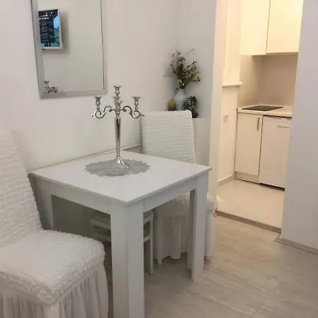 Majke Jevrosime 42 Apartment Belgrade